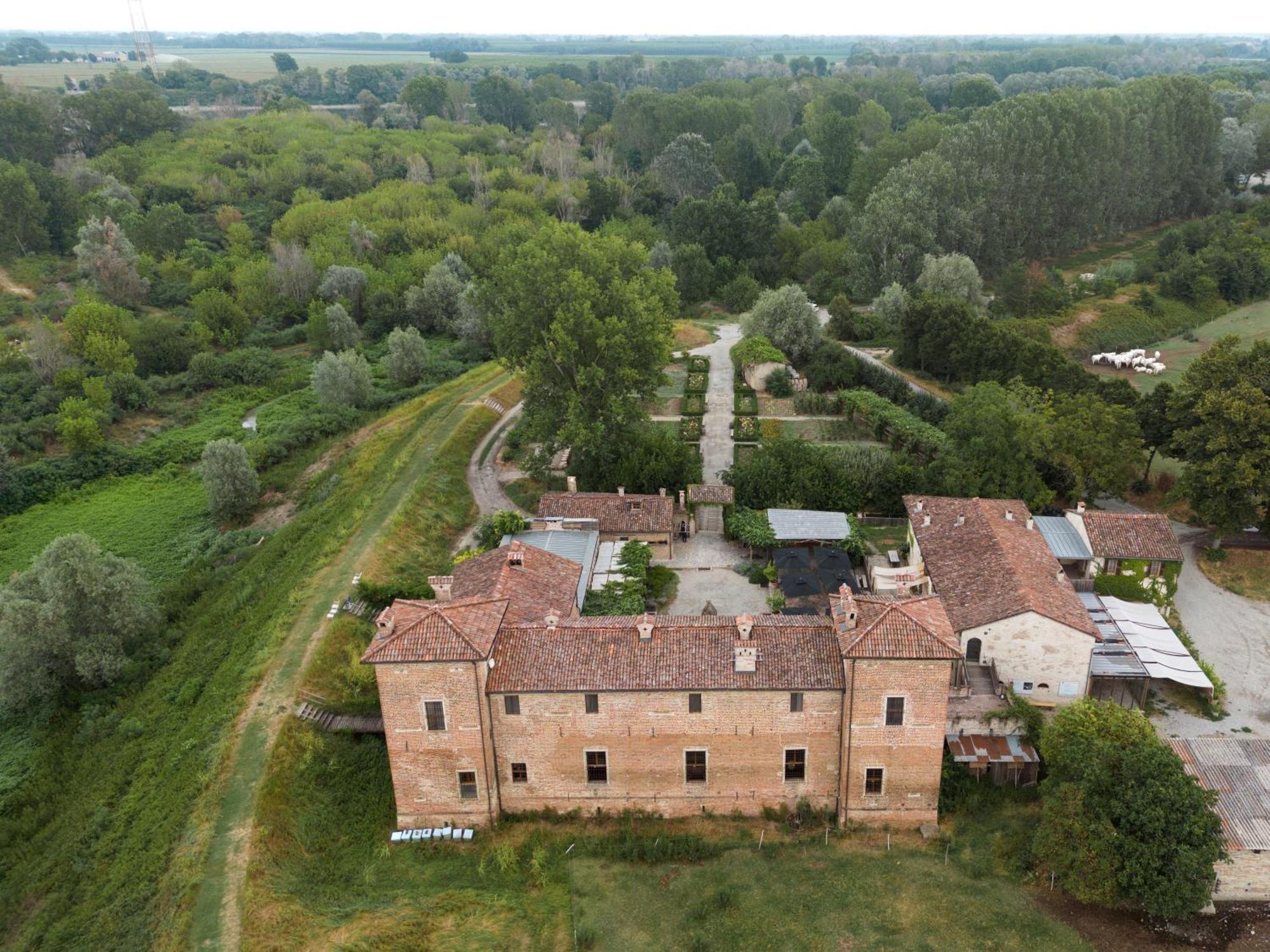 Antica Corte Pallavicina Relais Polesine Parmense Exteriér fotografie