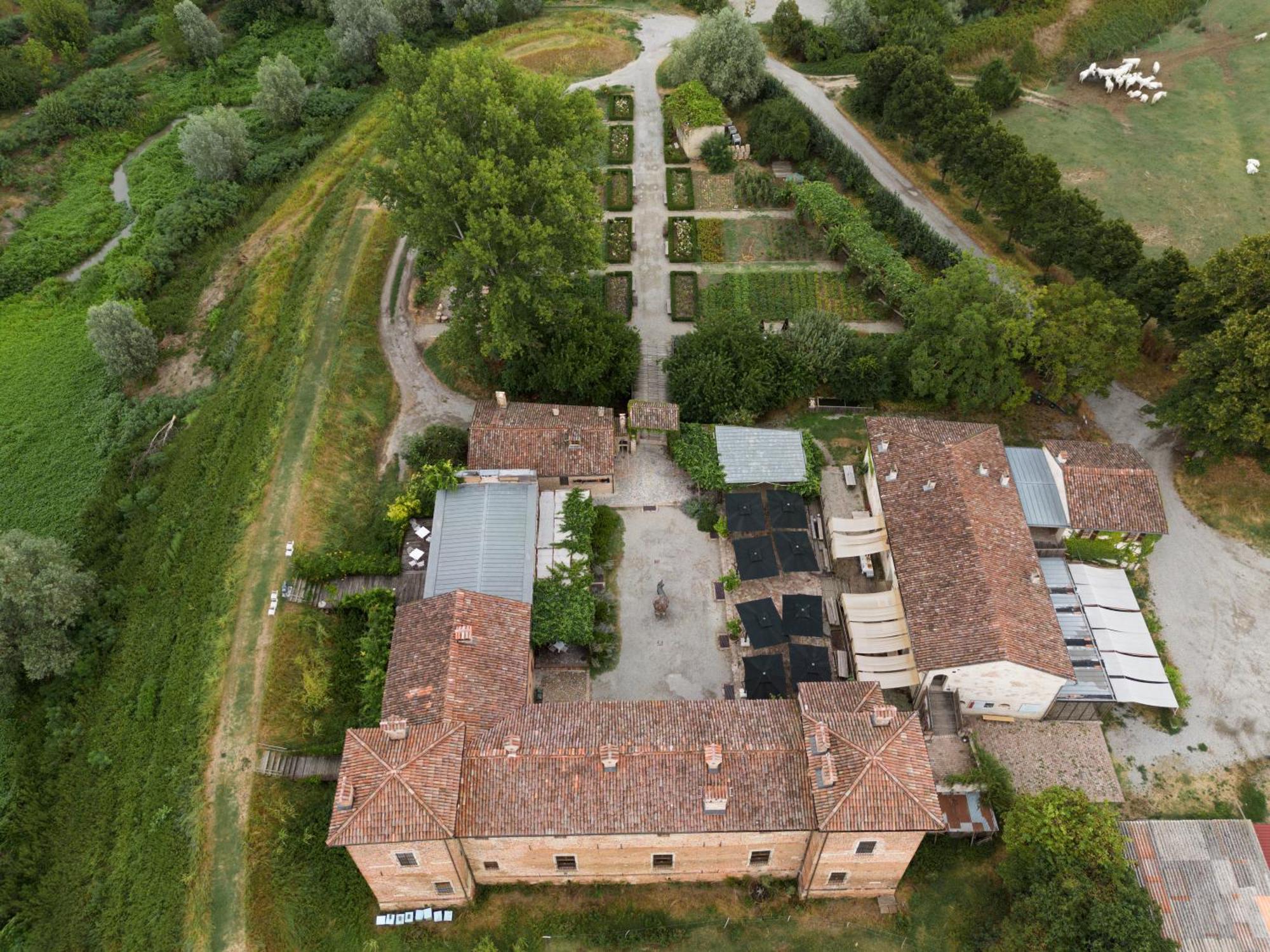 Antica Corte Pallavicina Relais Polesine Parmense Exteriér fotografie