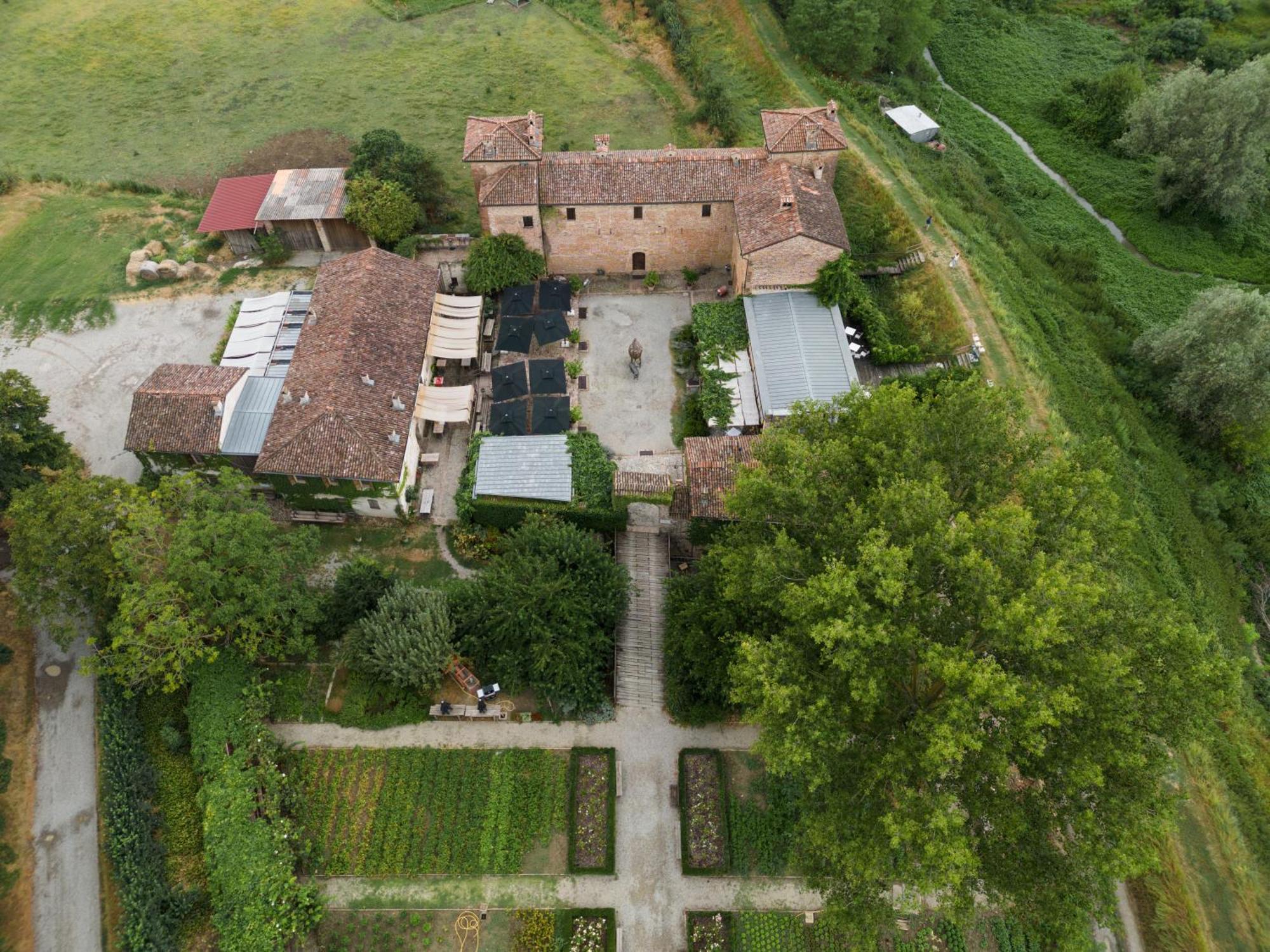 Antica Corte Pallavicina Relais Polesine Parmense Exteriér fotografie